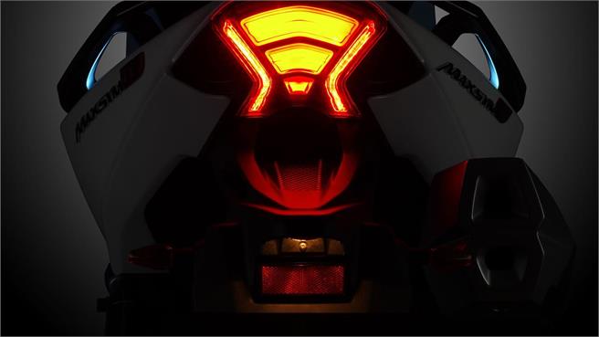 SYM Maxsym TL 1: A por el TMAX