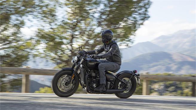 Triumph Bonneville Bobber Black: Clásica