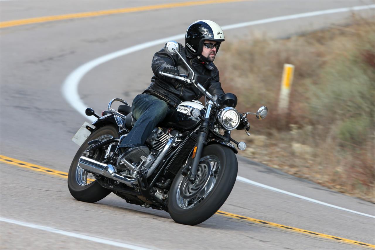 Triumph Bobber Black: cuando la moto elige al motorista, Motos