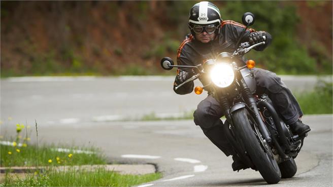 Triumph Bonneville T120 Black: el mito