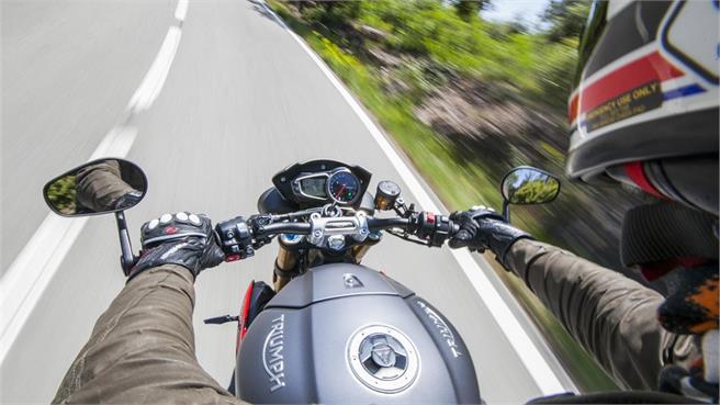 Triumph Speed Triple R 2016