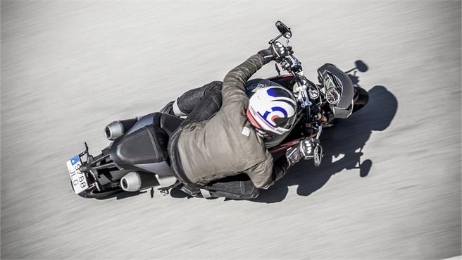 Triumph Speed Triple R 2016