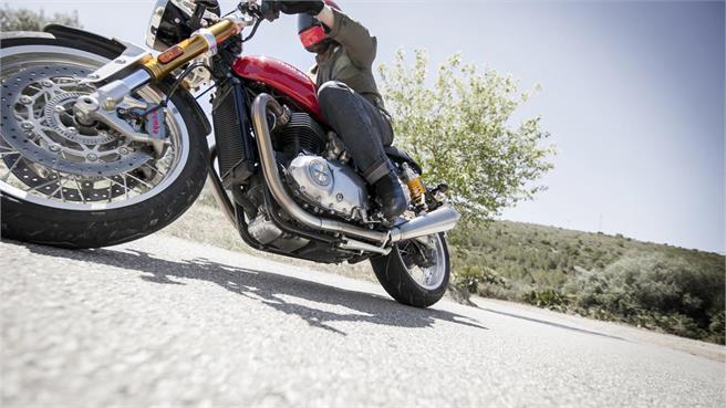 Triumph Thruxton R