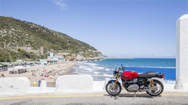 Triumph Thruxton R