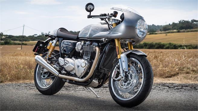 Bmw R 1200 Ninet Racer Vs Triumph Thruxton R Tras Décadas De Pugna