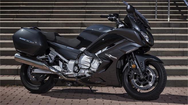 Yamaha FJR 1300 AS: Eterna viajera