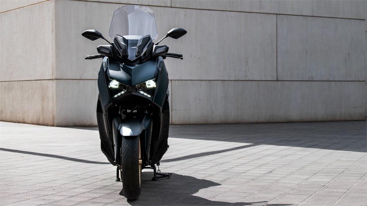 Yamaha XMAX 300