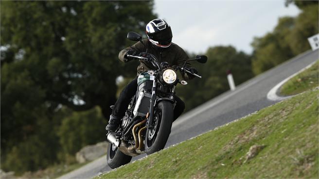 Yamaha XSR700
