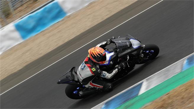 Yamaha YZF-R1: La electrónica domina
