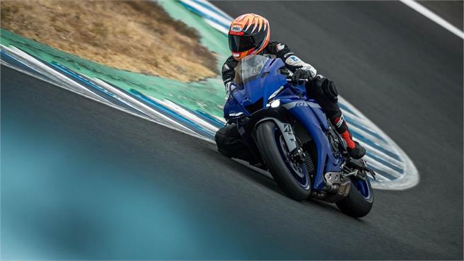 Yamaha YZF-R1: La electrónica domina