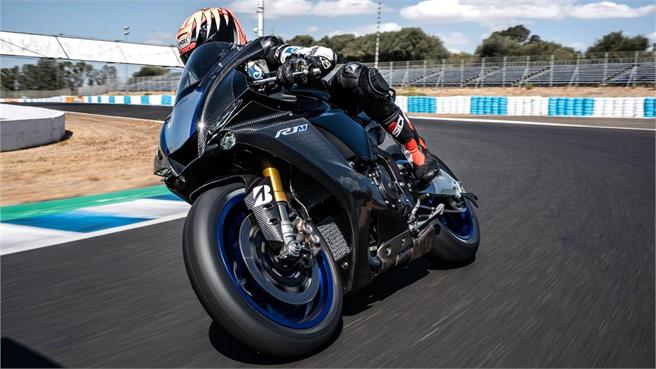 Yamaha YZF-R1: La electrónica domina