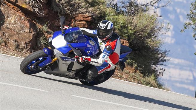 Yamaha YZF-R1