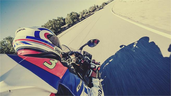 Yamaha YZF-R1