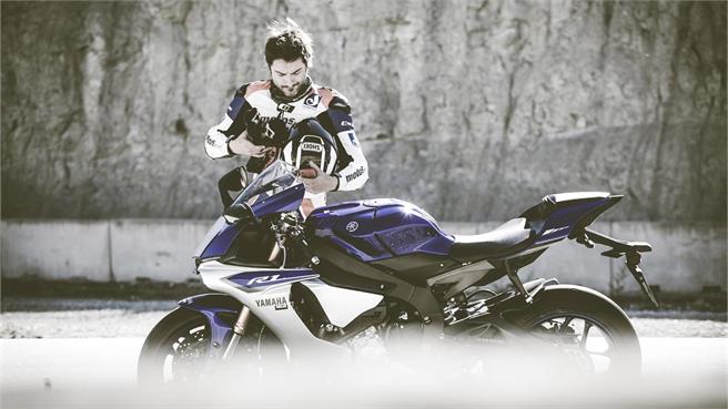 Yamaha YZF-R1