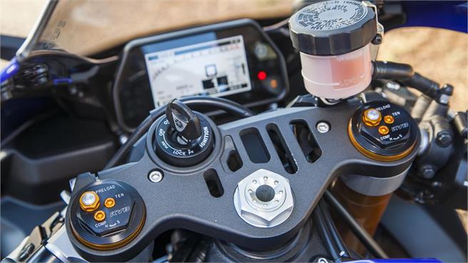 Yamaha YZF-R1