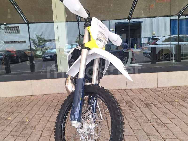 HUSQVARNA TE 250 Versión 2025