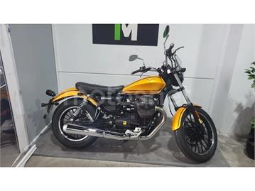 Moto Guzzi V9 2016
