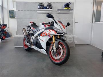 Aprilia RSV4 Factory 2023