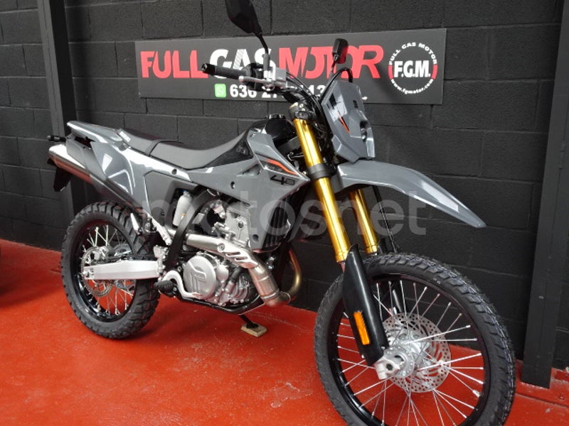 SUZUKI DR-Z4S Versión 2026