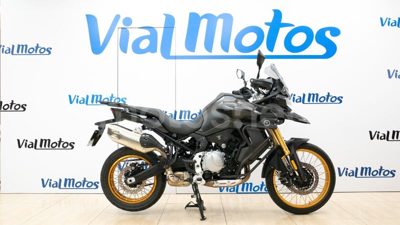 Voge 900 DSX
