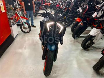 KTM 1290 Super Duke R 2023