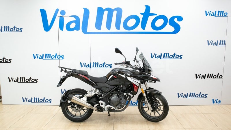 BENELLI TRK 251