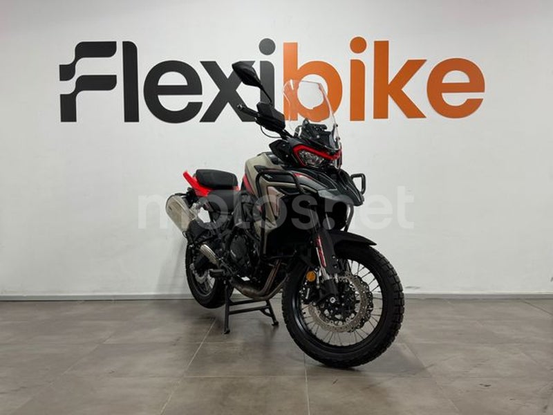 BENELLI TRK 702 X Versión 2023
