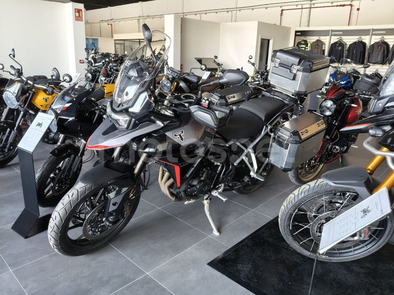 Triumph Tiger 900