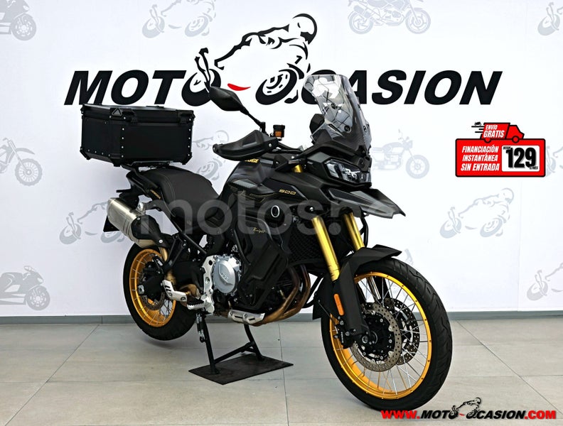 Voge 900 DSX