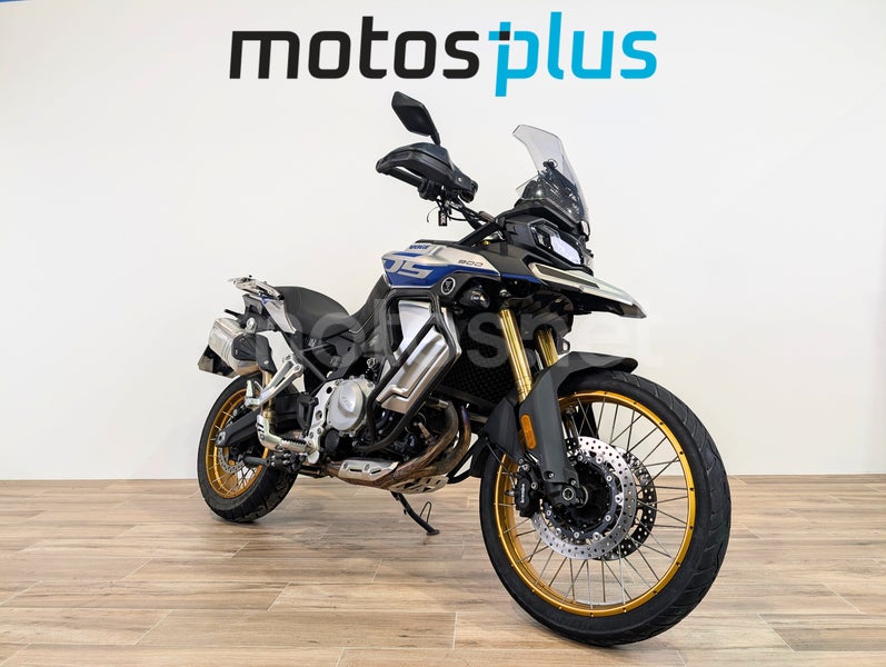 Voge 900 DSX Versión