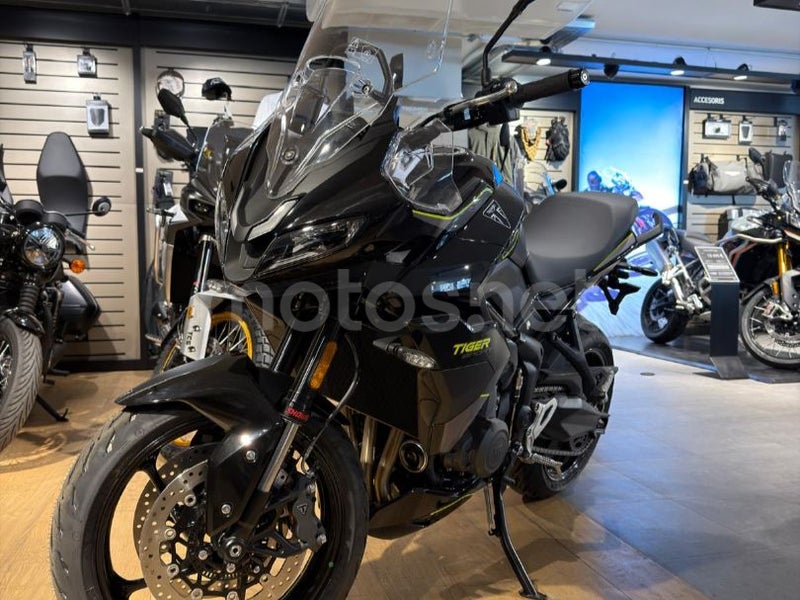 TRIUMPH Tiger Sport 800 Versión 2025