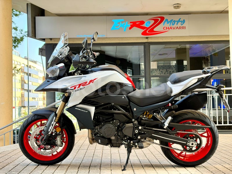 BENELLI TRK 902 Stradale Versión 2026