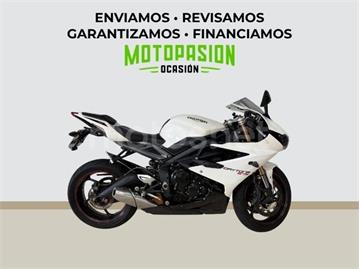 Triumph Daytona 675 2015
