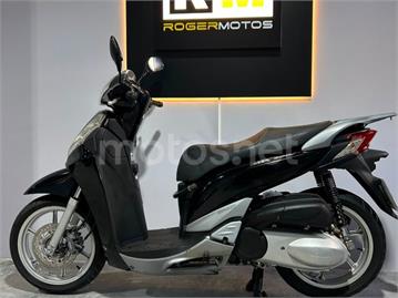 Honda Scoopy SH300I Topbox 2013