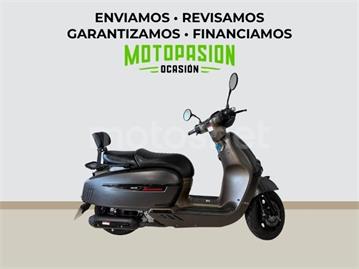 Keeway Sixties 300 2025