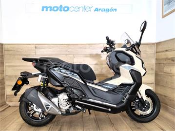 Keeway Vieste 300 XDV 2025