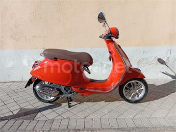Vespa Primavera 2021