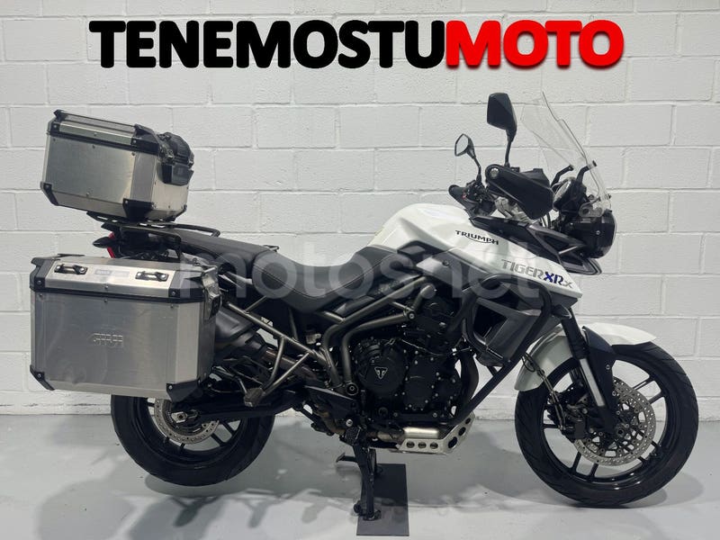 TRIUMPH Tiger 800 XR X