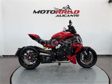 Ducati Diavel V4 2024