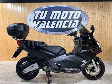 Aprilia SRV 850 2013