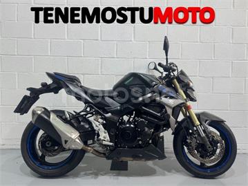 Suzuki GSR 750 2015
