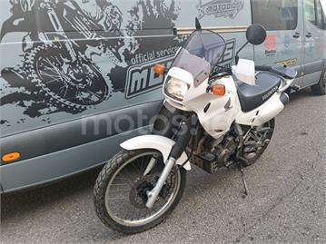 Honda NX 650 Dominator 2002