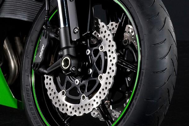 Ficha técnica y precio de KAWASAKI ZX 6R GASOLINA 2011 | Motos.net